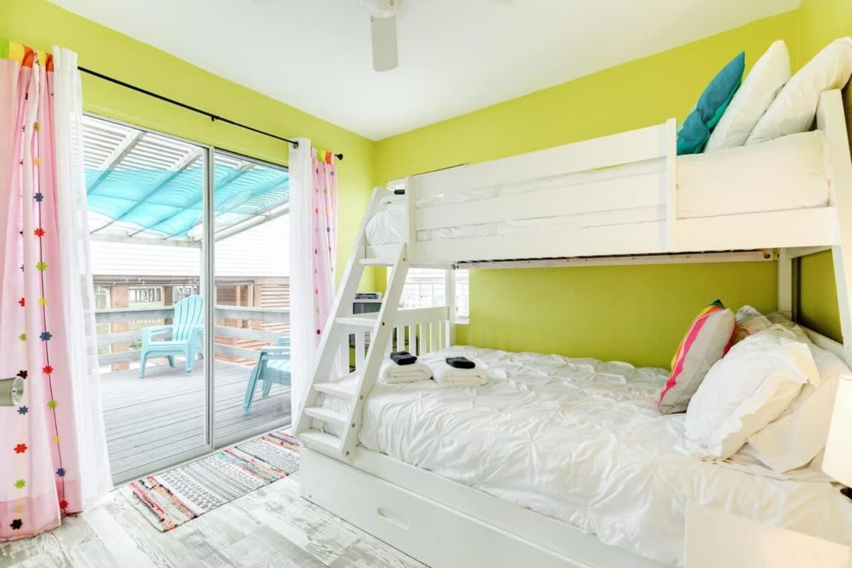 סרפסייד ביץ' Fun In The Sun! Cozy Beach Pad, Gulf Views And Easy Access To The Sand! מראה חיצוני תמונה